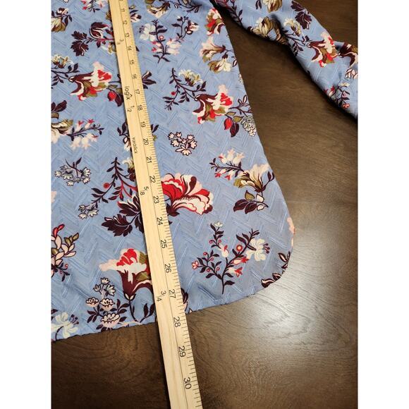 Ann Taylor Women's Blue Floral Print Long Sleeves Button Down Shirt Top Size LP - Picture 6 of 6